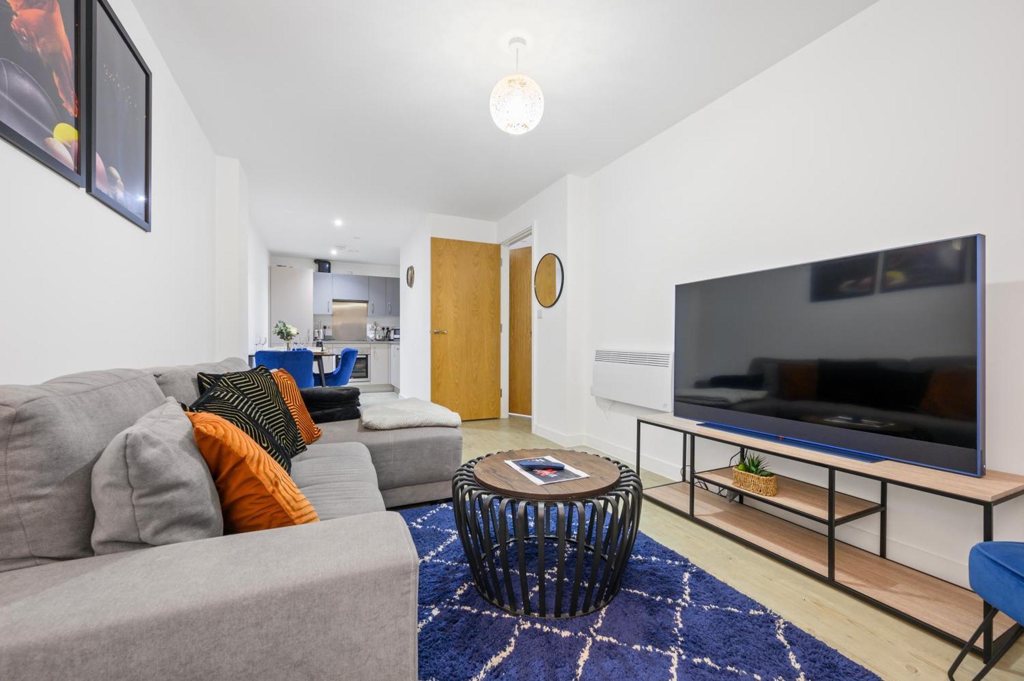 Stylish & Spacious Salford Quays One Bedroom High Floor Apartment With Balcony Manchester Eksteriør billede