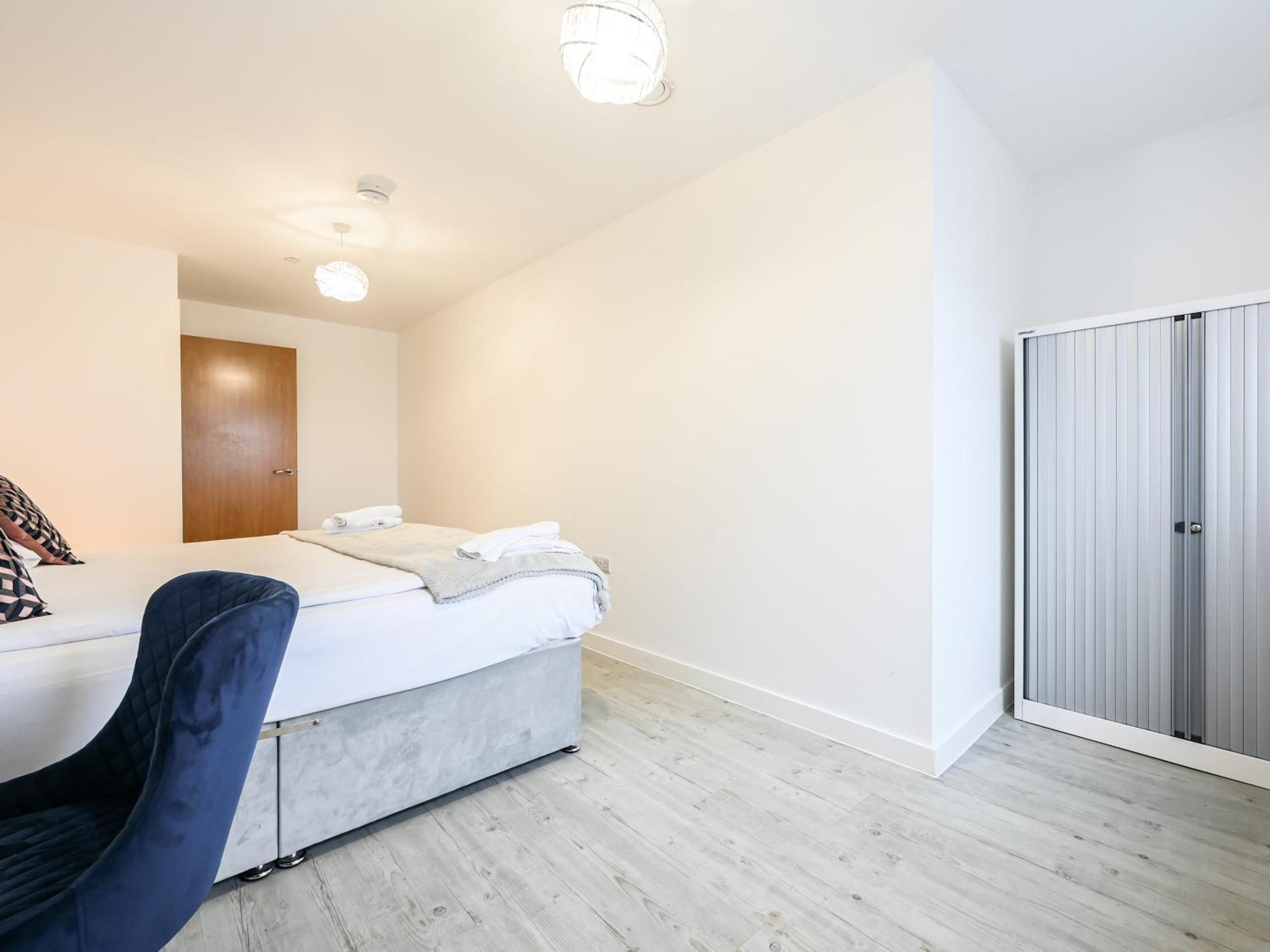 Stylish & Spacious Salford Quays One Bedroom High Floor Apartment With Balcony Manchester Eksteriør billede